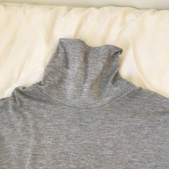 Grey light turtleneck - Picture 4 of 10